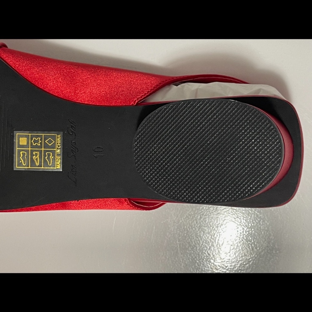 Lisa Says Gah mackie heels. Red Satin Slingback Mules with Flower Buckle - Picture 10 of 11